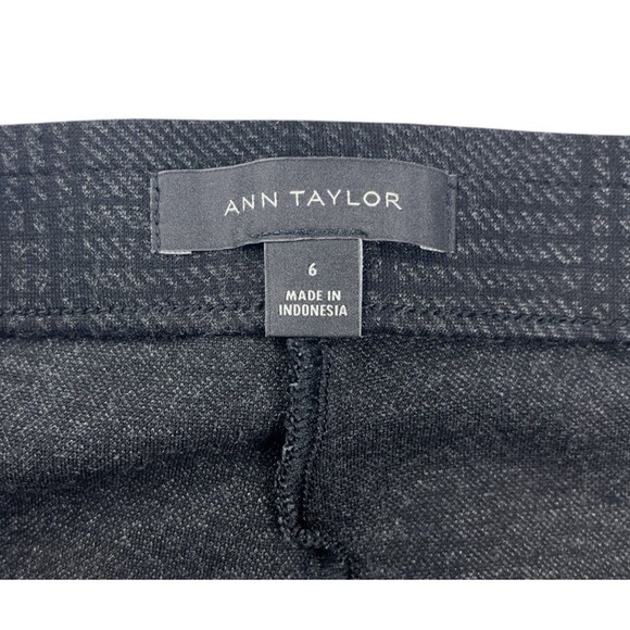 Ann Taylor Cropped Leggings Multicolor Plaid Pockets Size 6 Small Flaw on Length - Picture 4 of 16